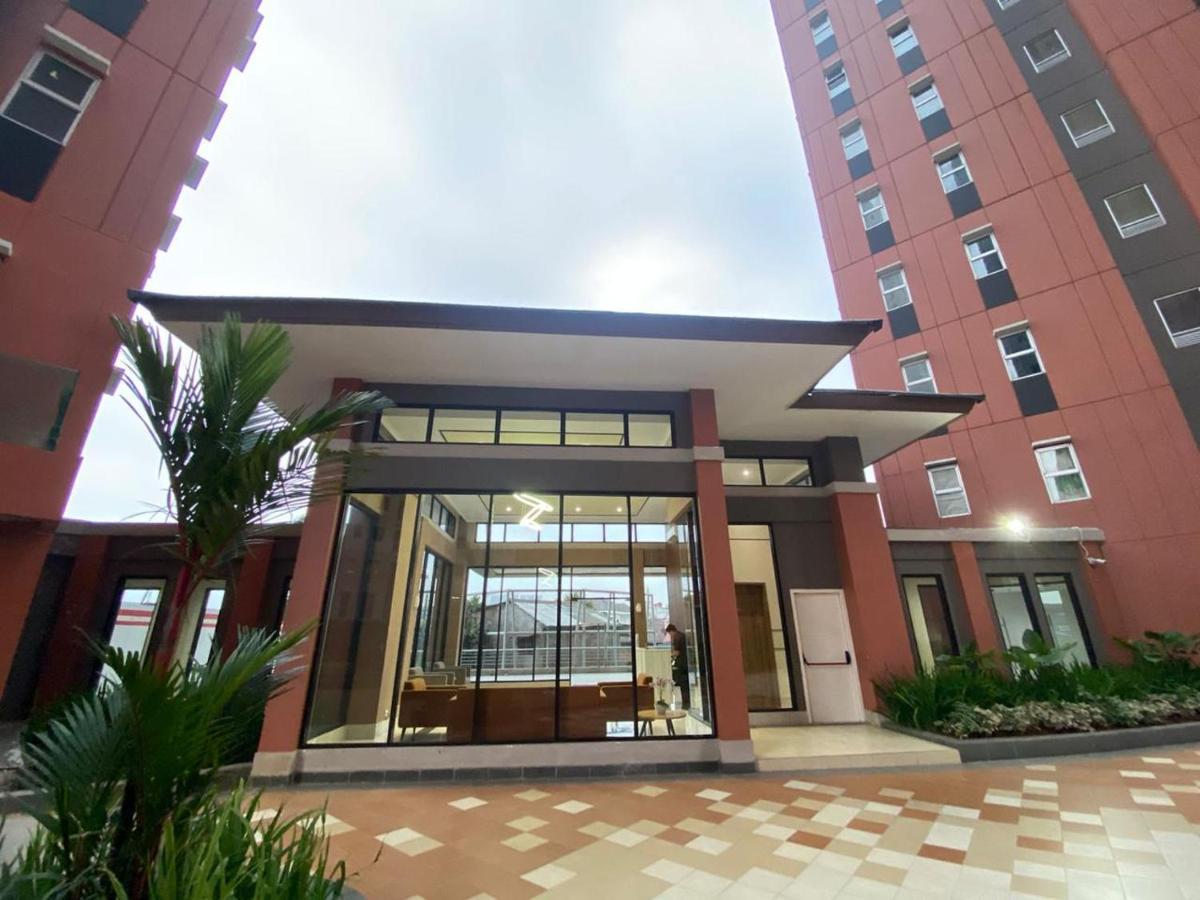 Hotel Shero Transpark Bekasi Esterno foto