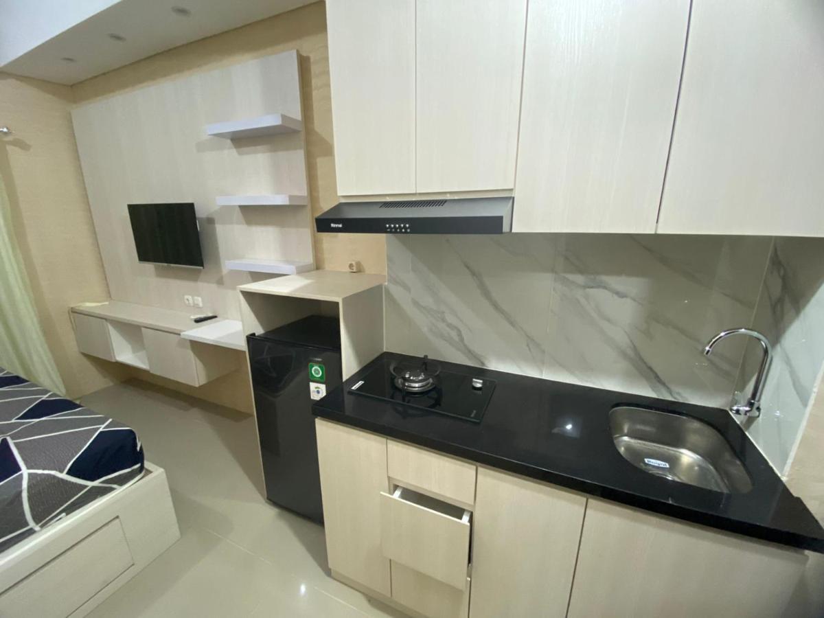 Hotel Shero Transpark Bekasi Esterno foto