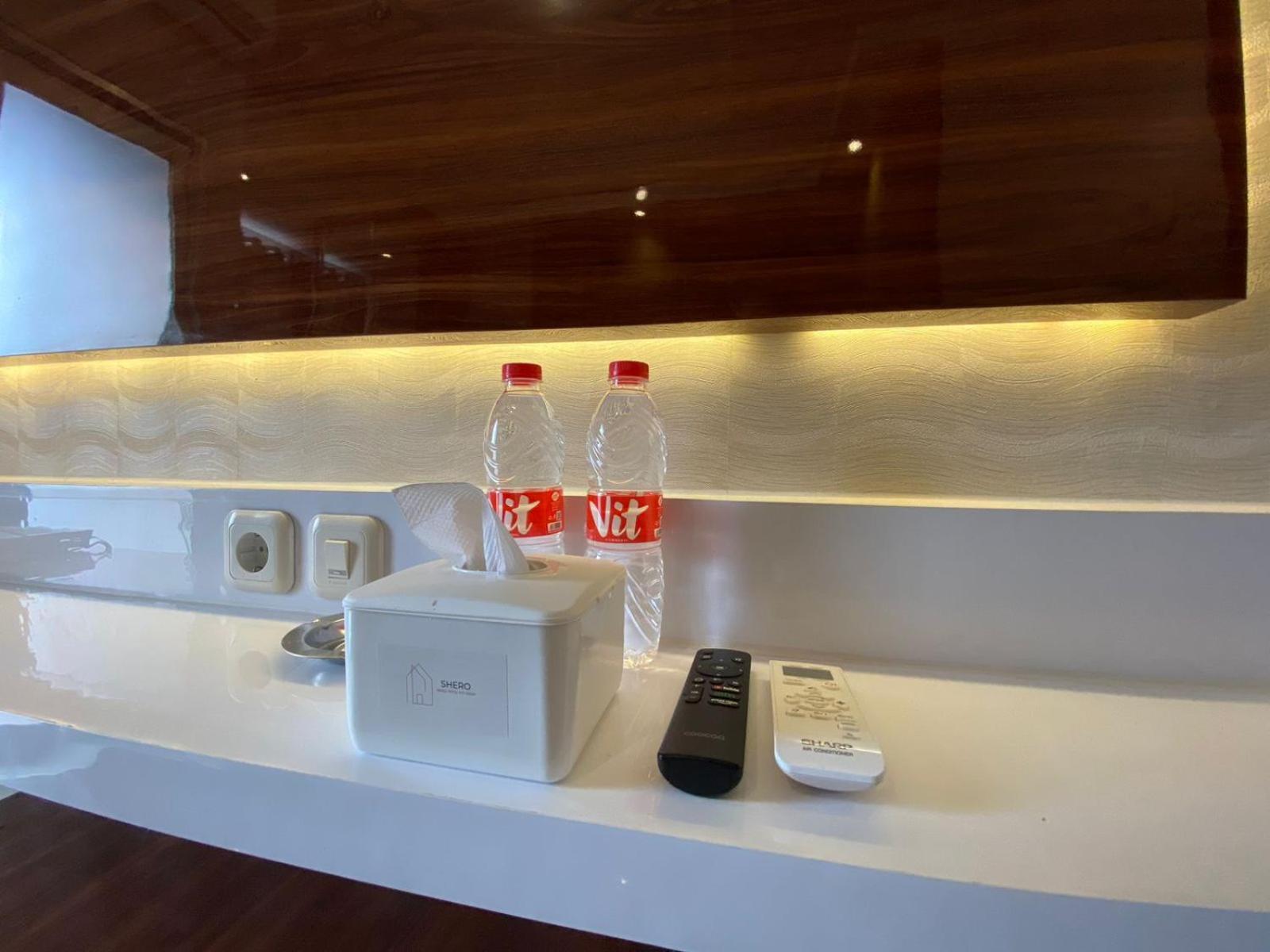 Hotel Shero Transpark Bekasi Esterno foto